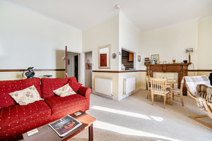 Living/dining room- click for photo gallery